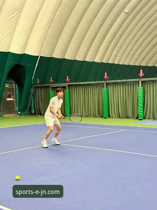 球星亲民时刻与公共秩序：一次训练场外的微型社会实验